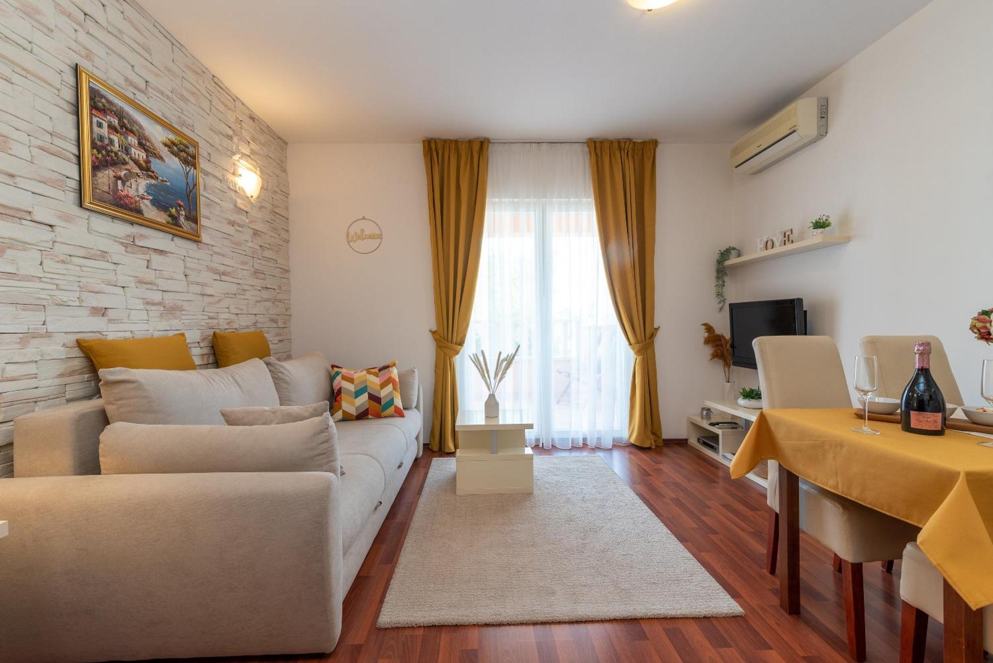 Villa Tonina Трогир Екстериор снимка