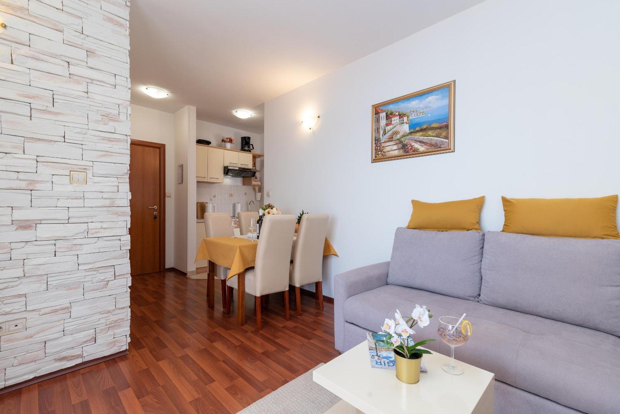 Villa Tonina Трогир Екстериор снимка