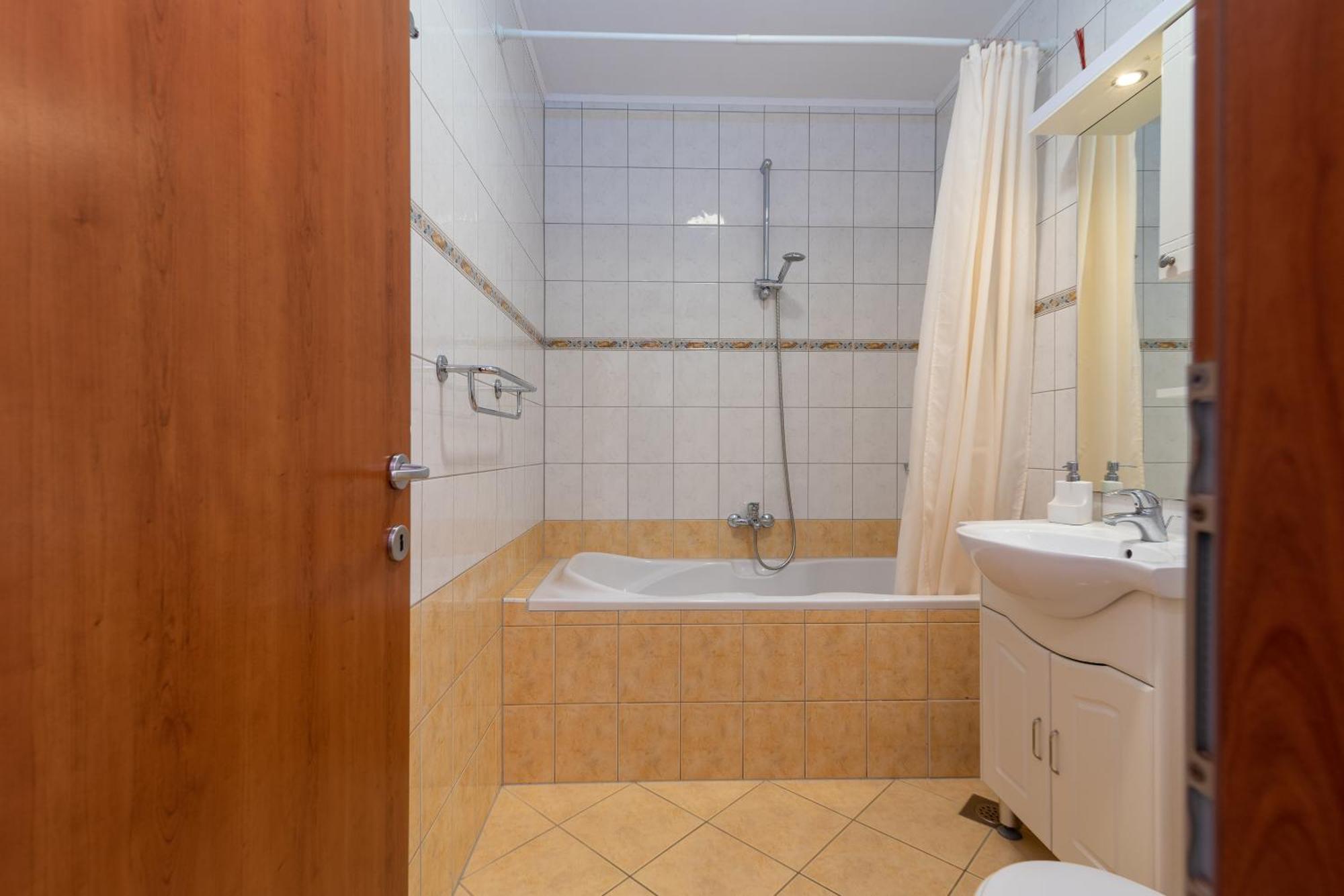 Villa Tonina Трогир Екстериор снимка