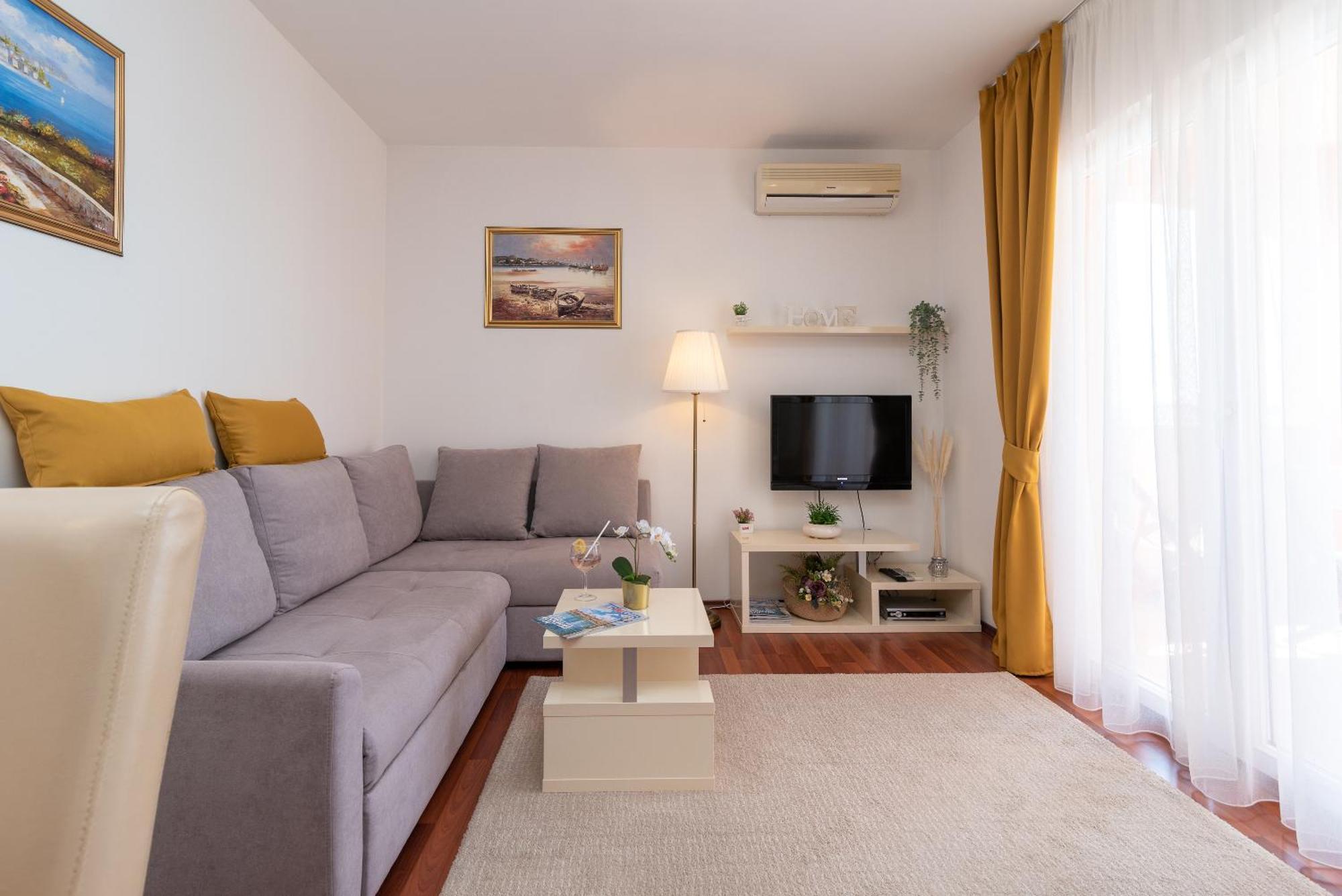 Villa Tonina Трогир Екстериор снимка
