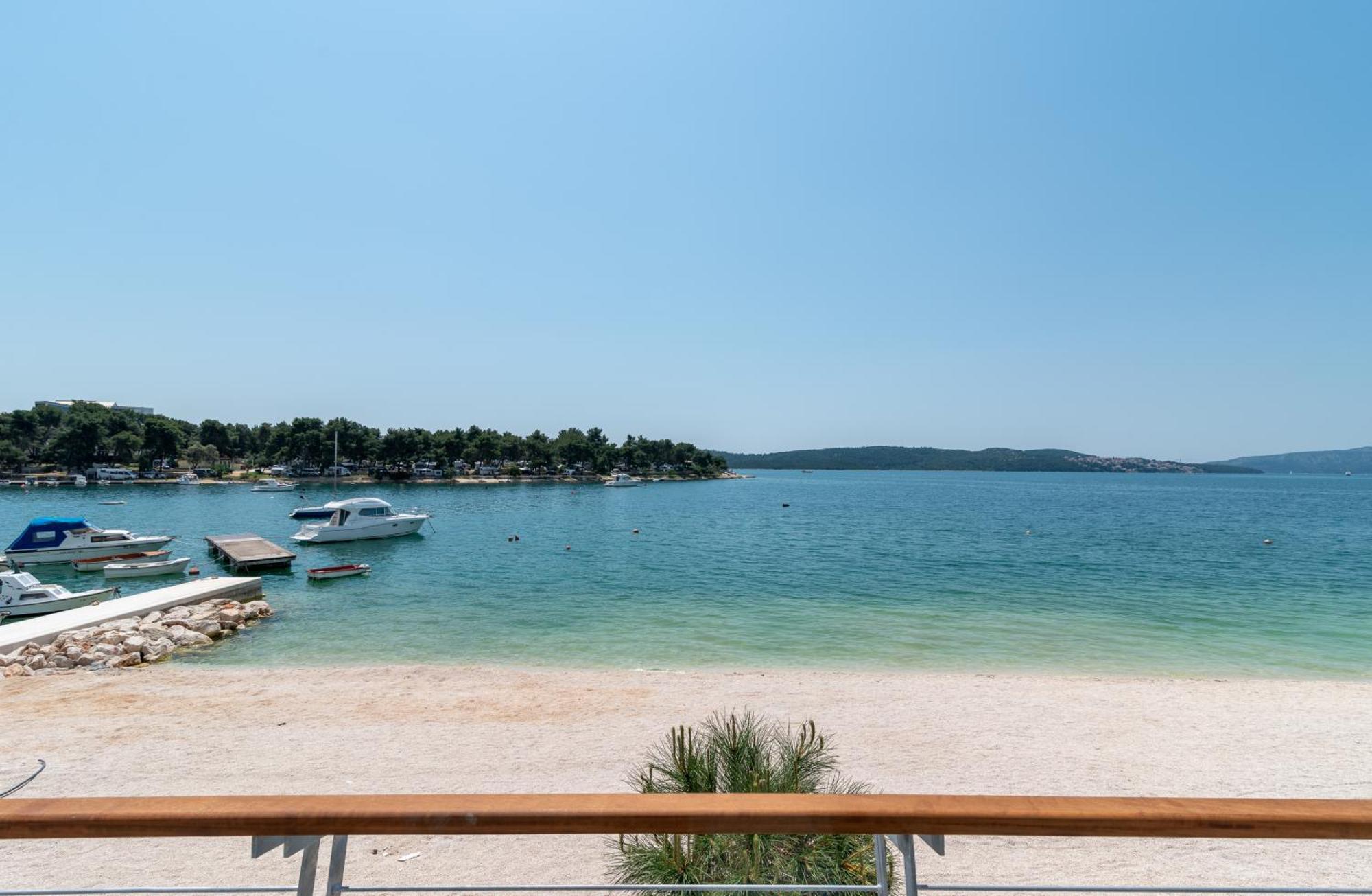 Villa Tonina Трогир Екстериор снимка