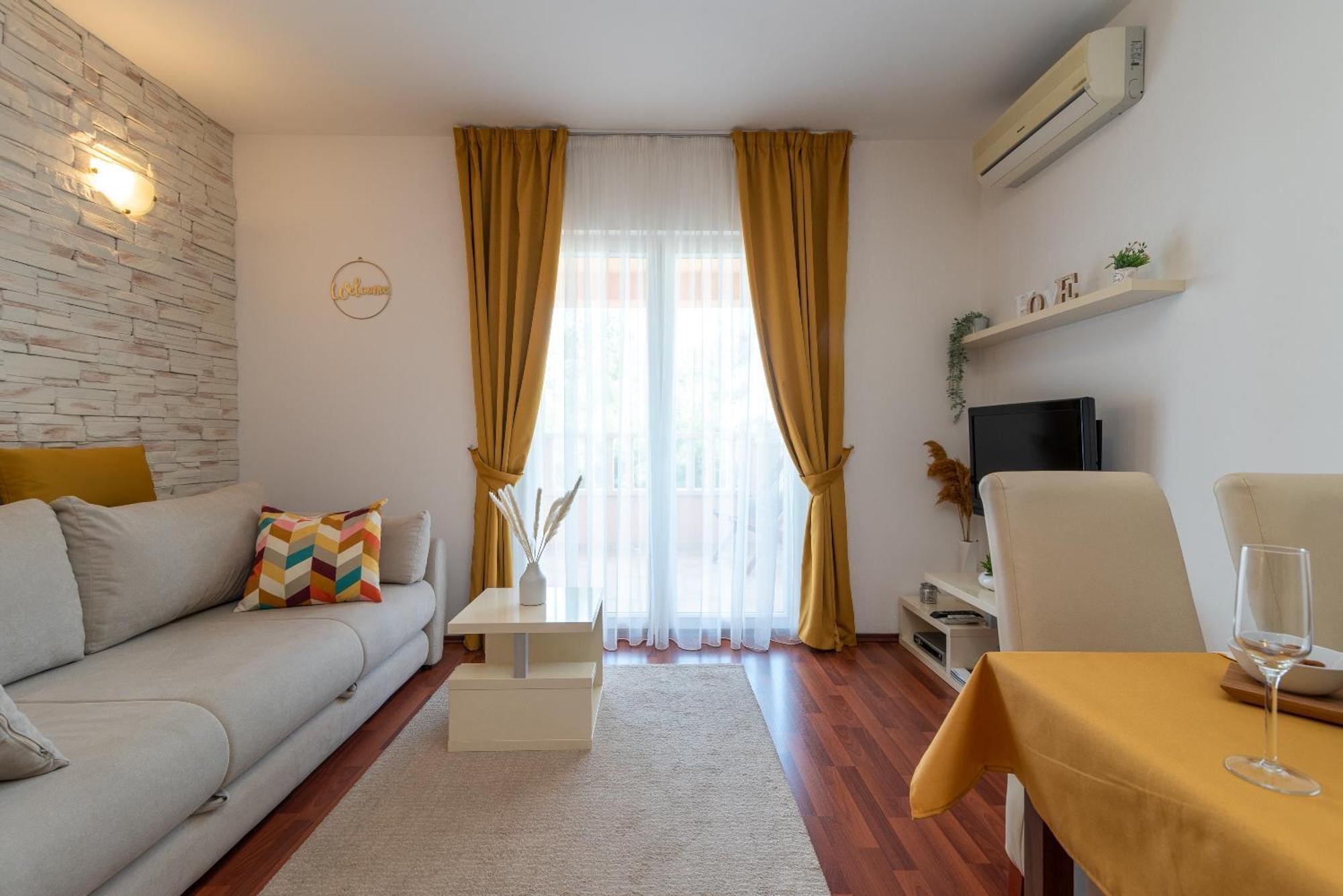 Villa Tonina Трогир Екстериор снимка